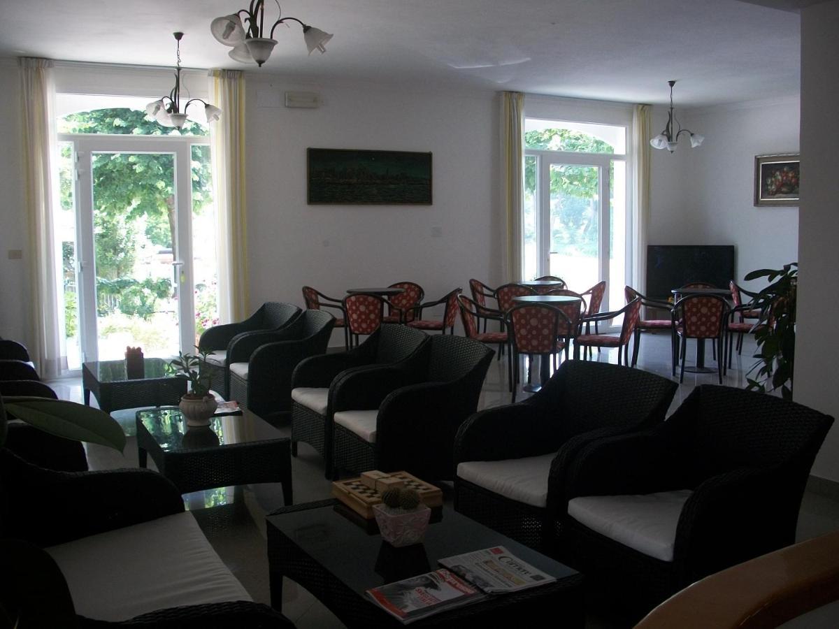 Hotel Liliana Rimini Exteriör bild